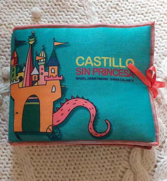 Castillo sin princesa - Libro almohadón